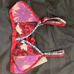 NWT Maaji Reversible Bikini Top (top only)
